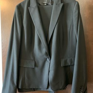 Ann Taylor 2 piece suit